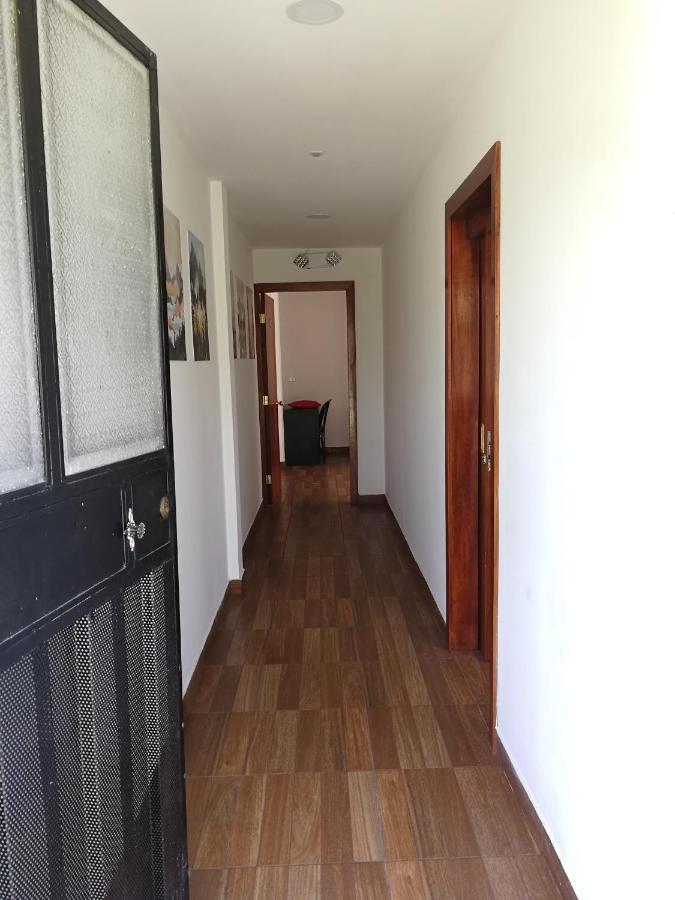 Chapelet Hostal Tababela Exterior photo